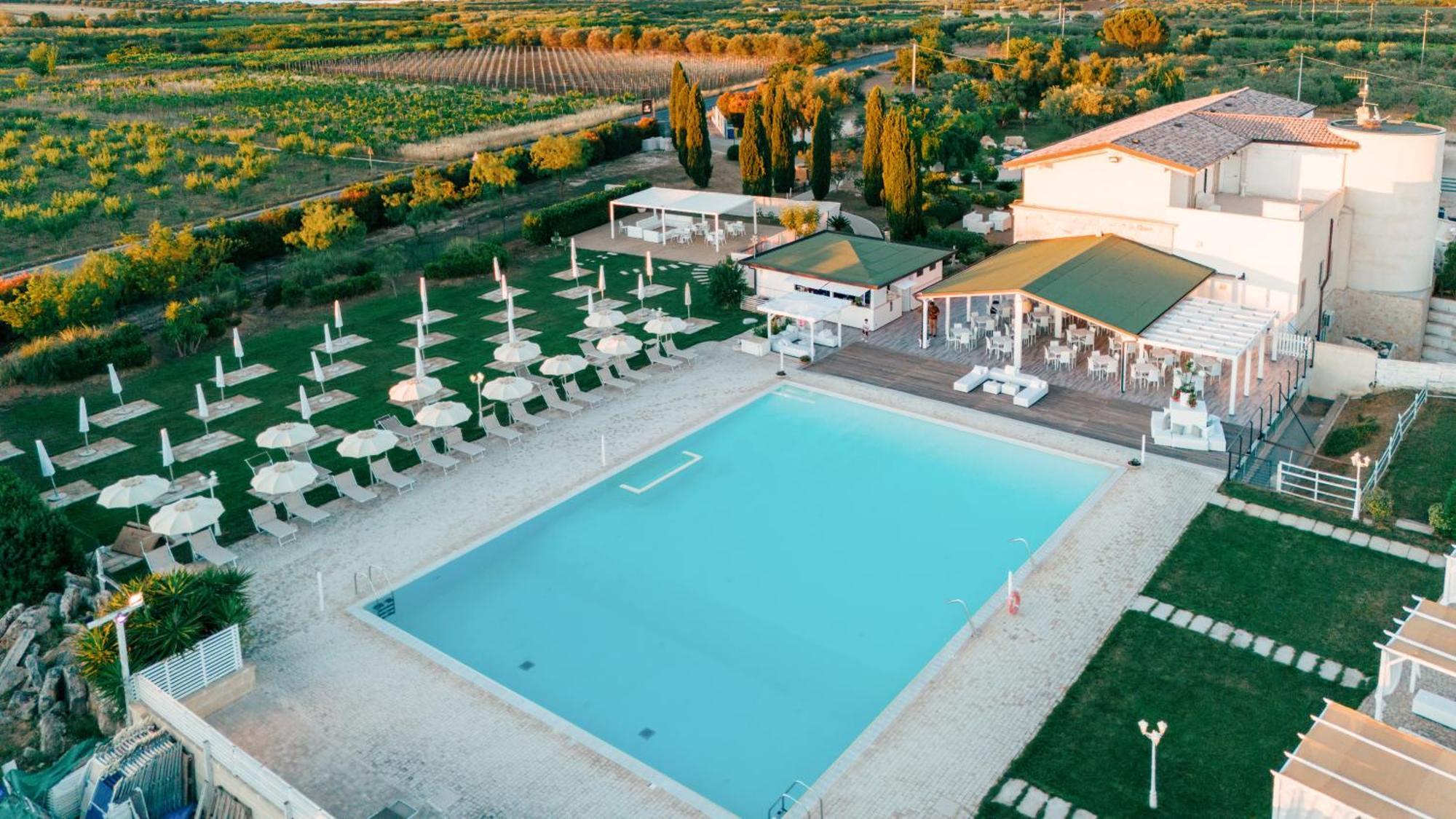 Bed and Breakfast Zyra Garden Club Acquaviva delle Fonti Exterior foto