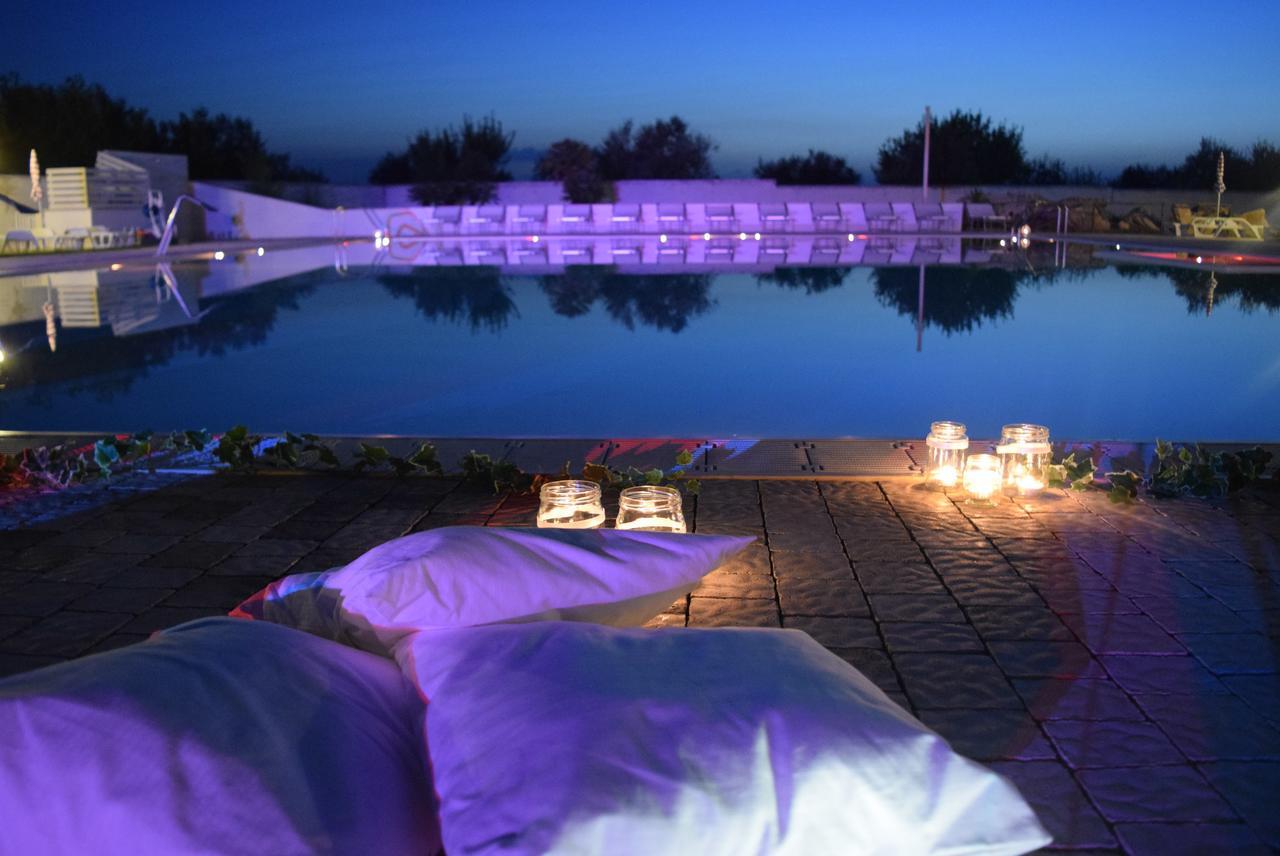 Bed and Breakfast Zyra Garden Club Acquaviva delle Fonti Exterior foto