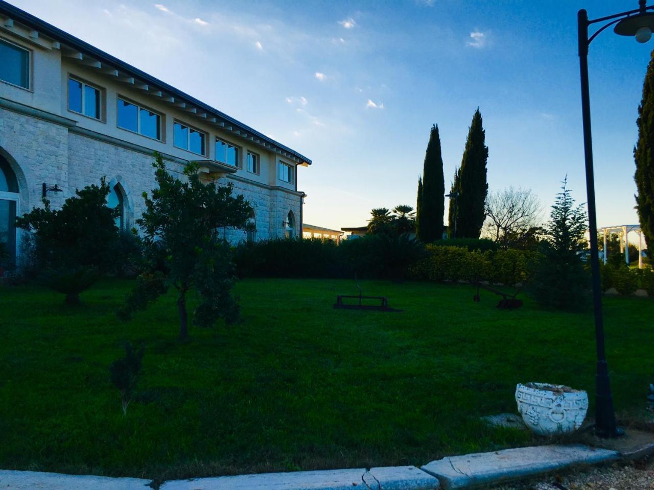 Bed and Breakfast Zyra Garden Club Acquaviva delle Fonti Exterior foto